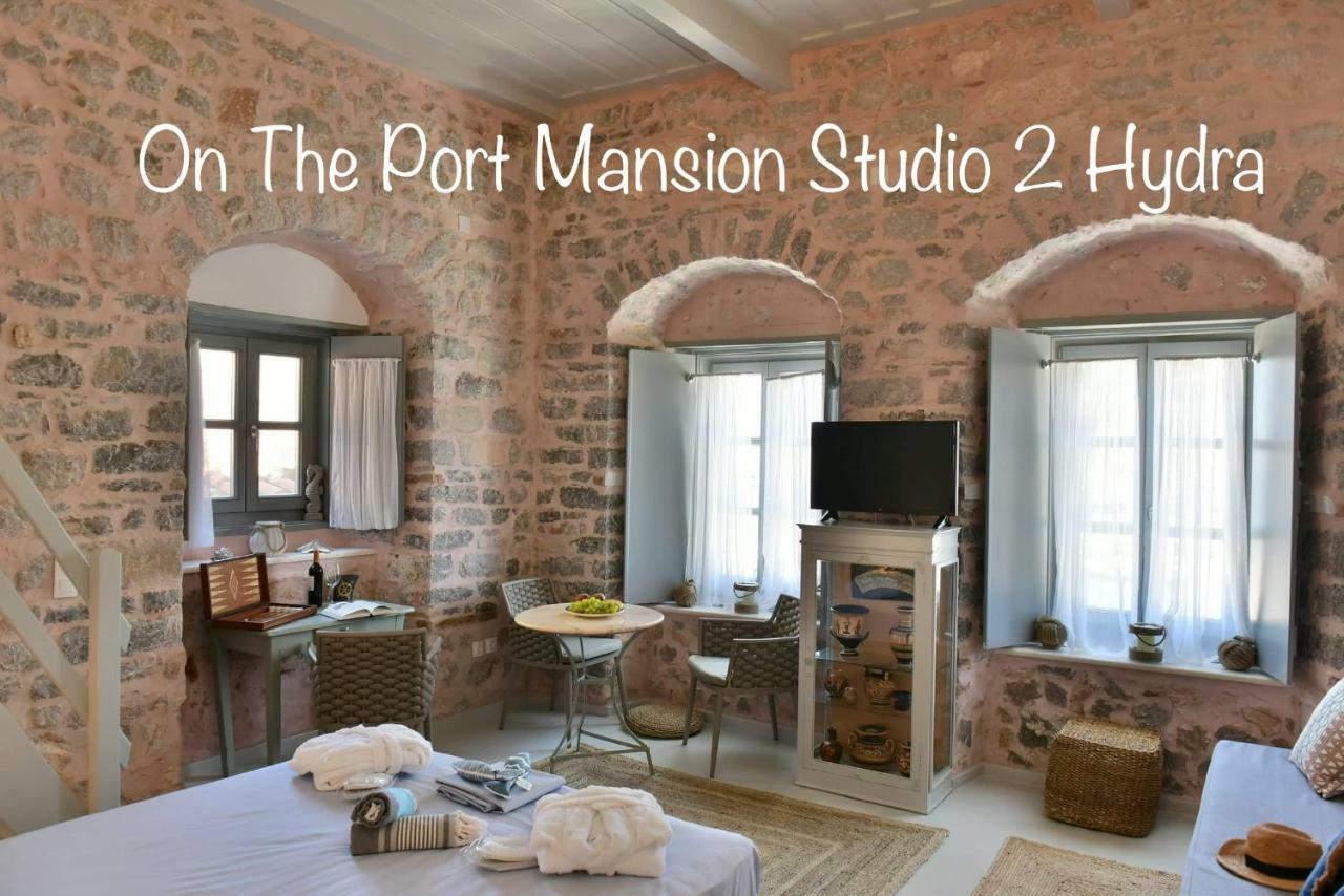 On The Port Mansion Studio 2 Hydra Villa Exterior photo